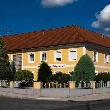 Gaestehaus Stoegmueller Asten Екстер'єр фото
